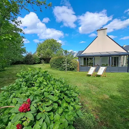 Near The Beach, Enclosed Garden, Fireplace, Casa de Férias *