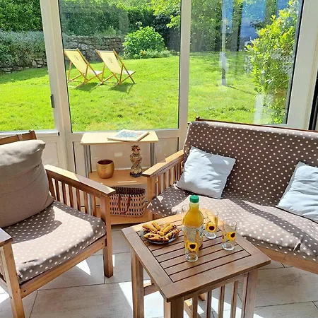 Near The Beach, Enclosed Garden, Fireplace, Casa de Férias